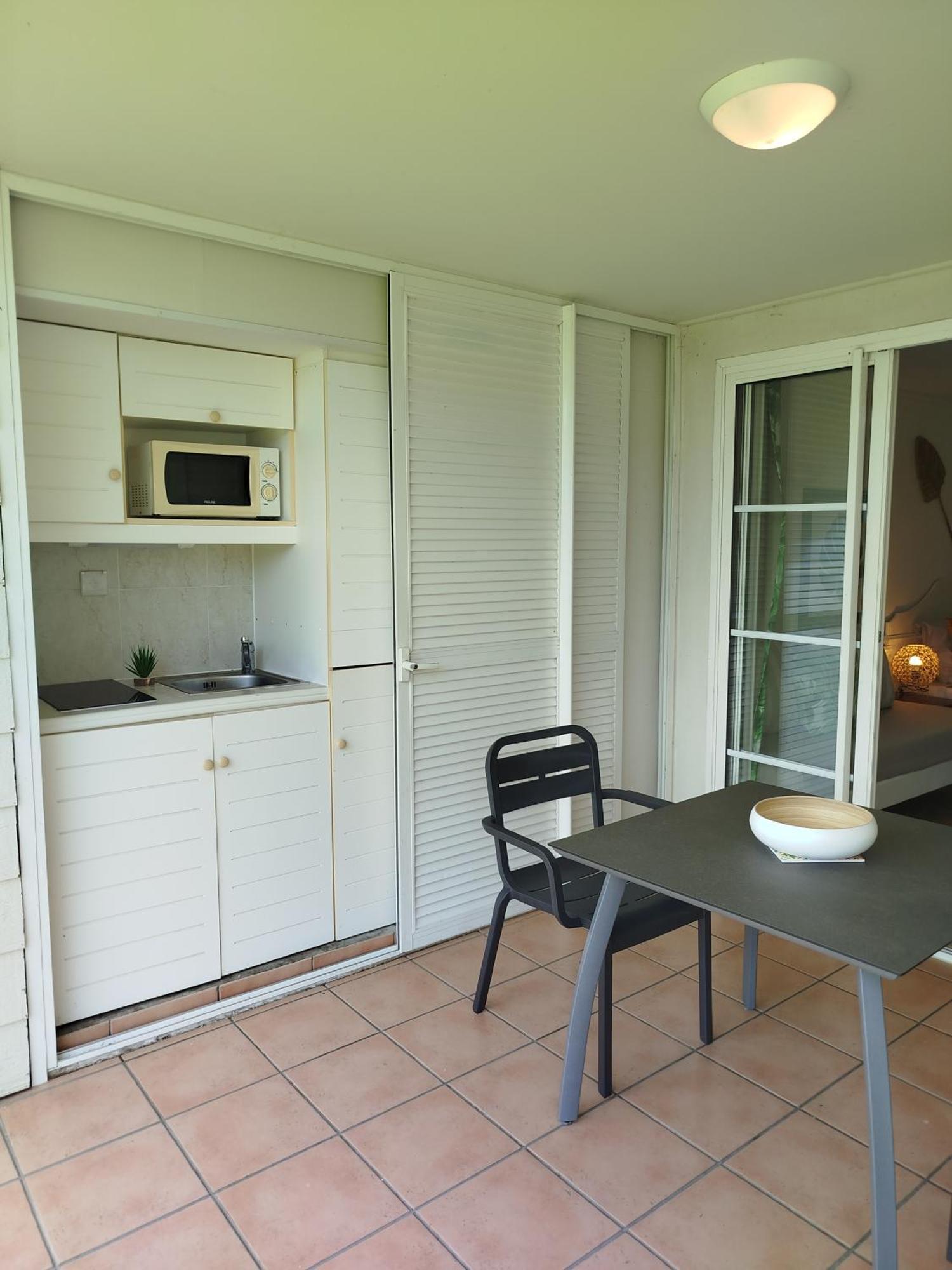 Bambou Suite Vue Mer A 50 M De La Plage Et De La Piscine 圣吕斯 外观 照片