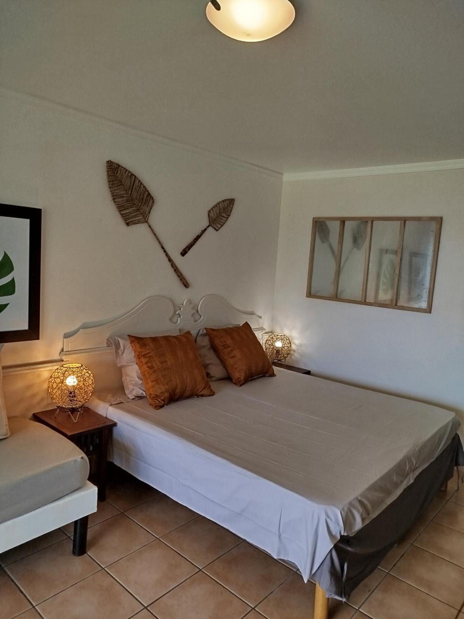 Bambou Suite Vue Mer A 50 M De La Plage Et De La Piscine 圣吕斯 外观 照片